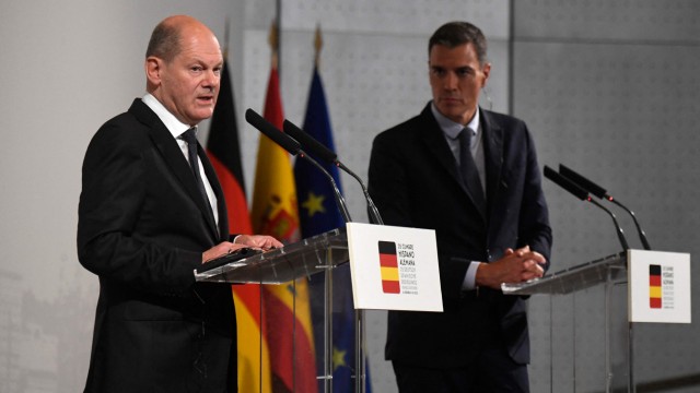 Le chancelier allemand Olaf Scholz et le Premier ministre espagnol Pedro Sanchez