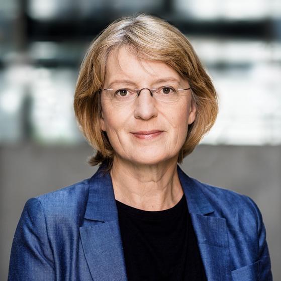 Claudia Buckenmaier Claudia Buckenmaier